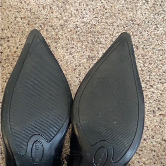 Nine West black boots without box. - Picture 3 of 5